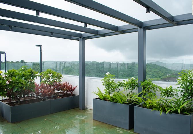 Sky Garden & Landscaped Lawn